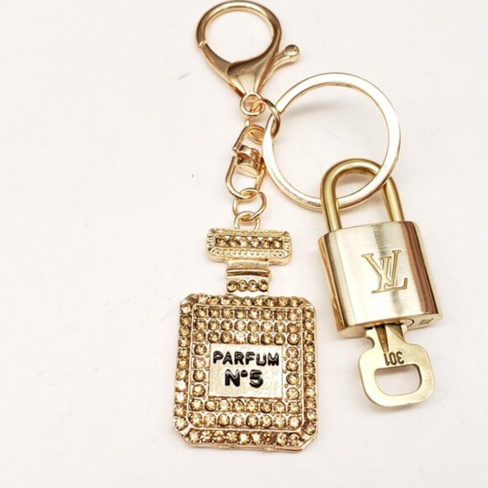 LV Authentic Gold Padlock 🔒 Key Set w/ Unbranded N5 Bottle Keychain Charm